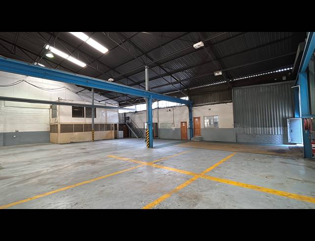 850M² WAREHOUSE TO LET IN EASTLEIGH